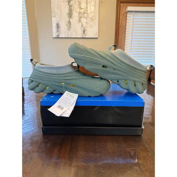 CROCS Green Athletic Shoes main image 7